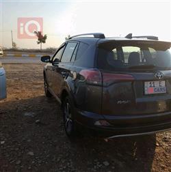 تۆیۆتا ڕاڤ 4